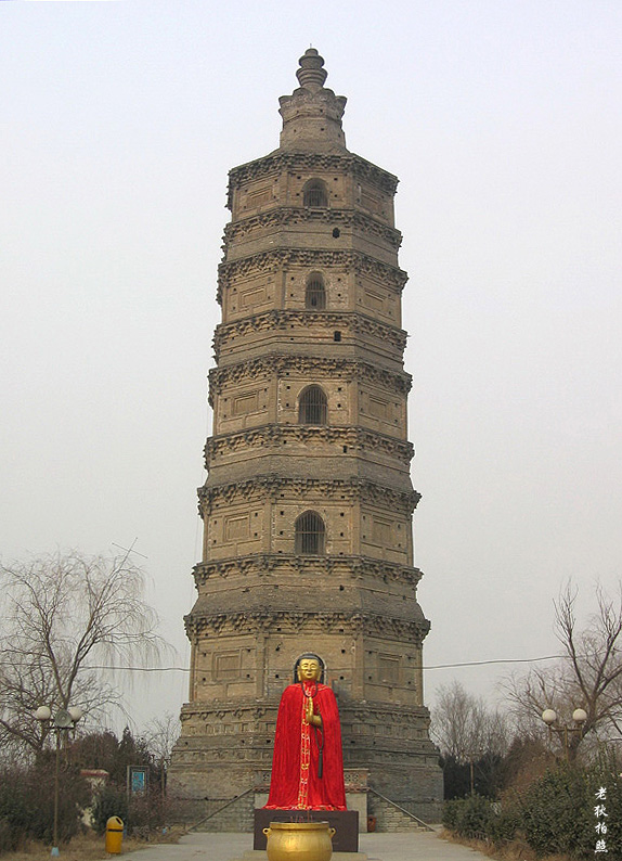 老狄的塔之旅之16-3:良乡多宝佛塔全景 老狄于 12:15:23 发表在